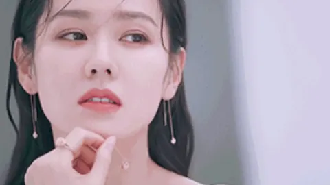 山崎和佳奈因病去世